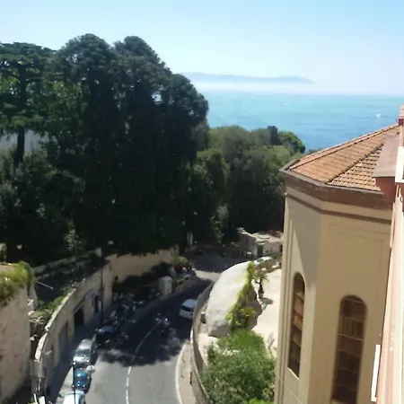 Luca Giordano N6 4* Nápoly