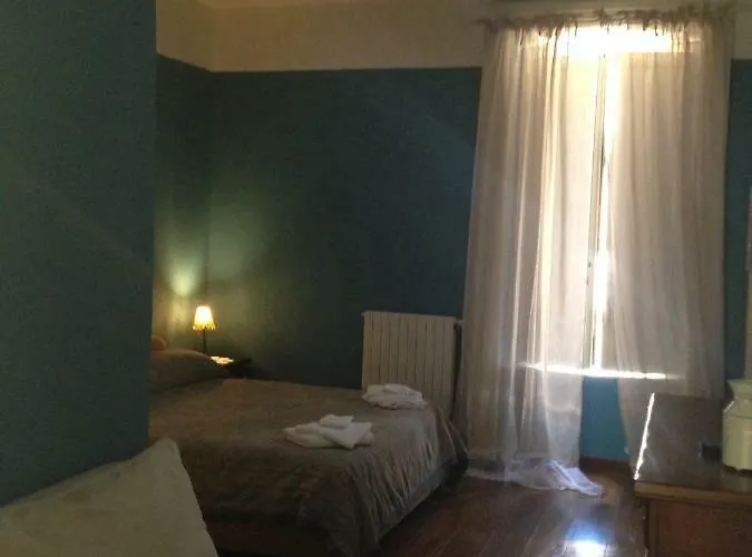 Luca Giordano N6 住宿加早餐酒店 4*