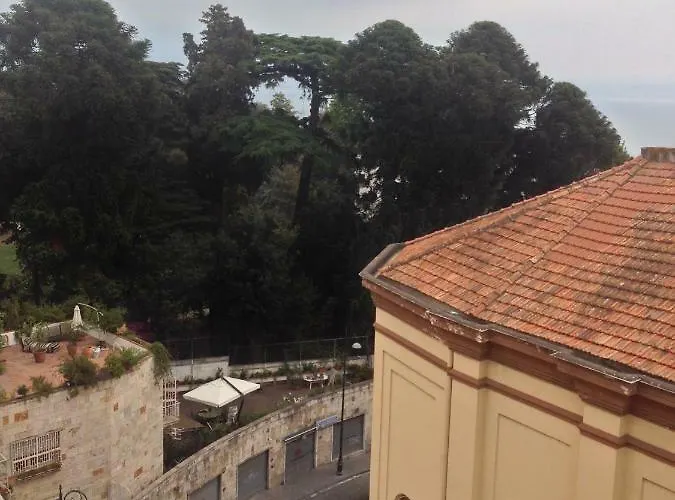 Luca Giordano N6 4* 那不勒斯