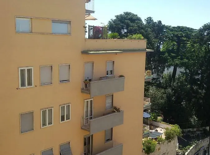 فندق مبيت وإفطار Luca Giordano N6 نابولي