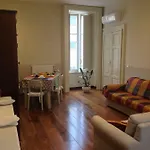 Bed and breakfast Luca Giordano N6 4*