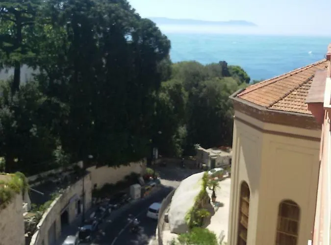 Luca Giordano N6 4* Napels