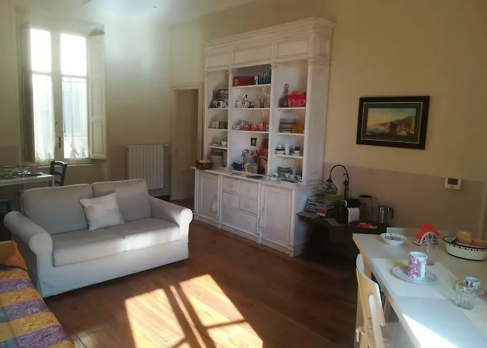 Bed & Breakfast Luca Giordano N6